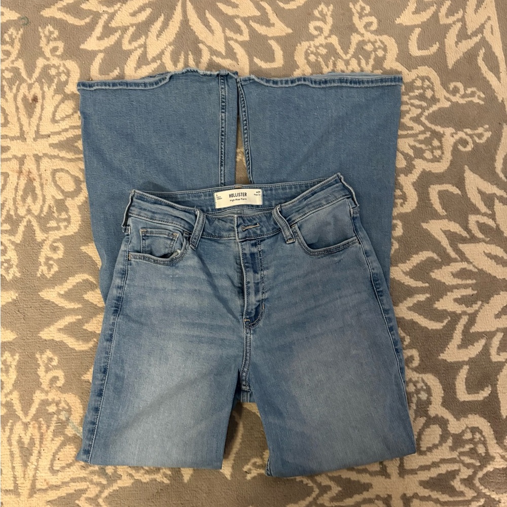 Hollister High-Rise Stretch Flare Jeans 8R / 29